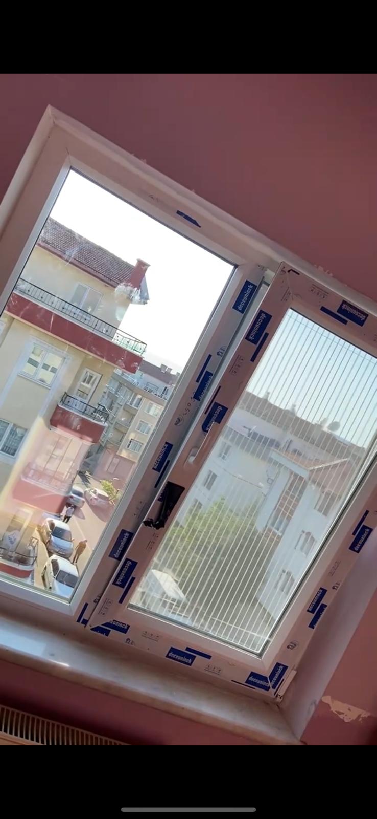 Beyaz PVC Pencere Modeli 9